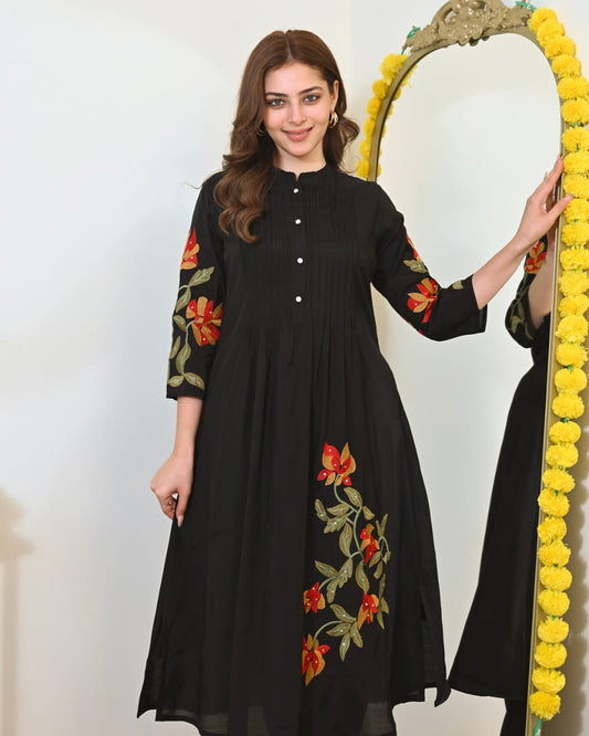 Elegant Noir Bloom Black Kurta Set