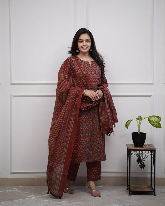 Elegant Maroon Printed Cotton Salwar Suit Set With Dupatta