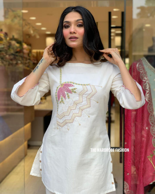 Elegant Off-White Embroidered Kurta Set with Straight Pants
