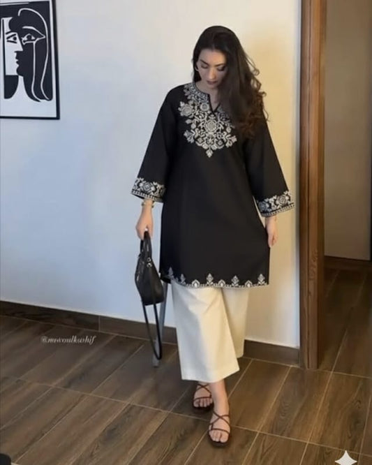 Jaipur Bandhej Black Embroidered Kurta With Ivory Straight Pants